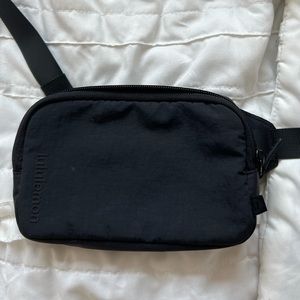 Lulu lemon belt bag-brand new